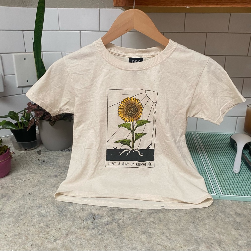 Floral baby tee - Picture 3 of 4